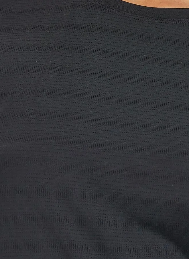 Styli Active Textured Curved Hem Short Sleeve Top